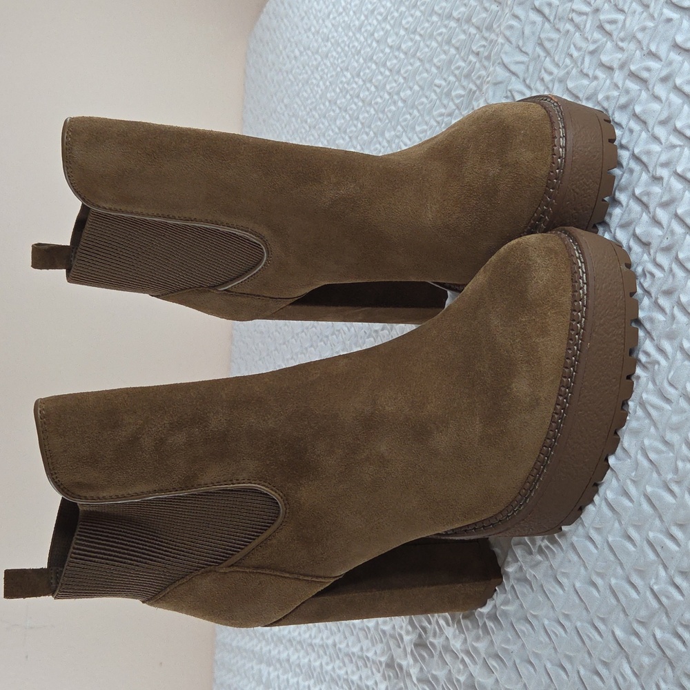 Gianni Bini Raanta Elegant Tan Suede Ankle Boots 11M Platform Lug Suede - Picture 13 of 16
